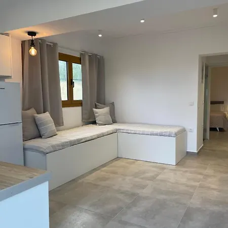 Kefalonian 360° Sunrise Apartment *